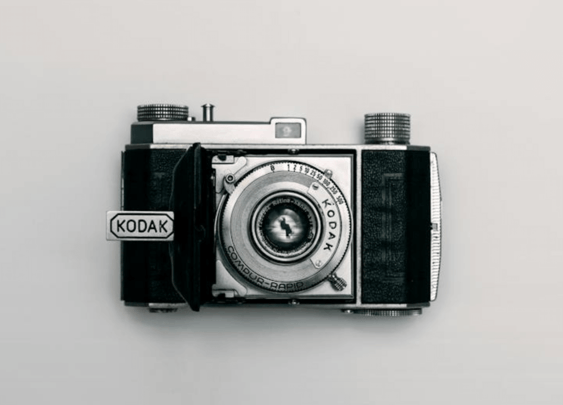 The Revival of Vintage Cameras: A Nostalgic Trend with Modern Appeal image