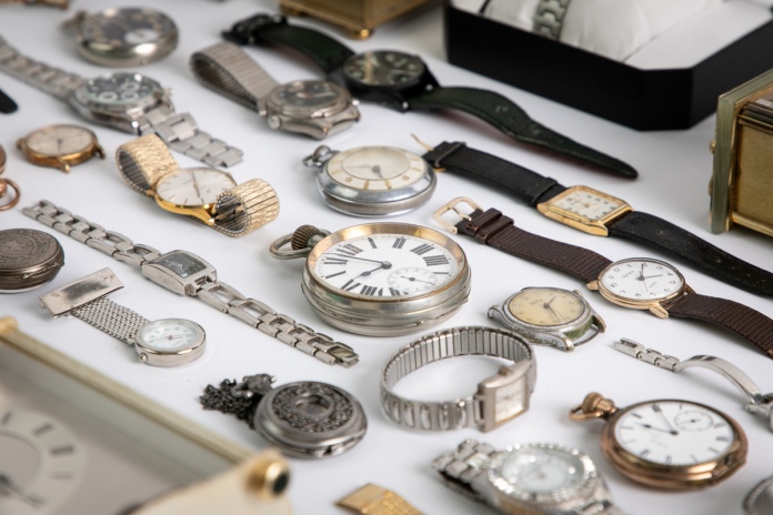 How to clean antique watches - Vintage Cash Cow Blog