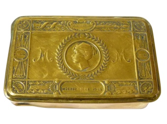 christmas 1914 brass tin